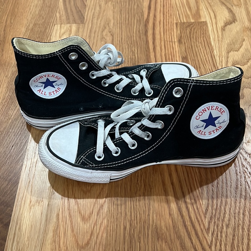 Black converse high tops